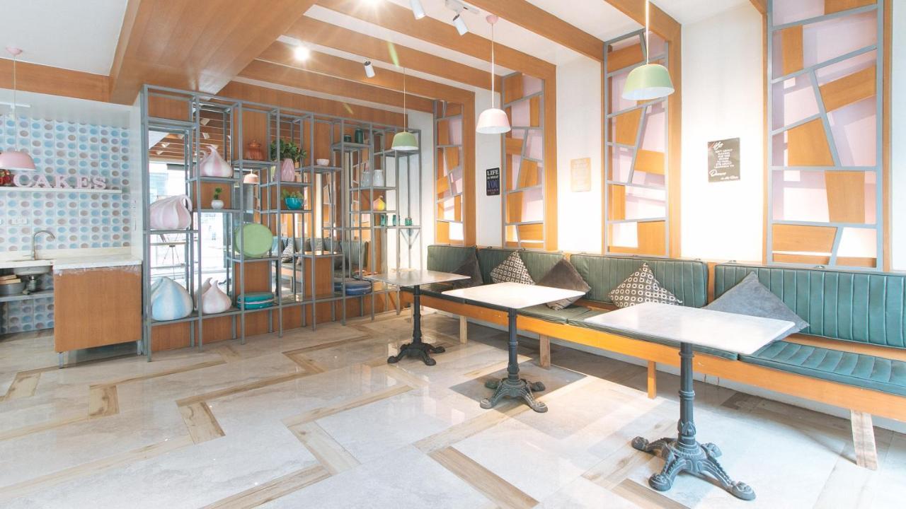 Urbanview At Lacson Street Bacolod City By Reddoorz Buitenkant foto