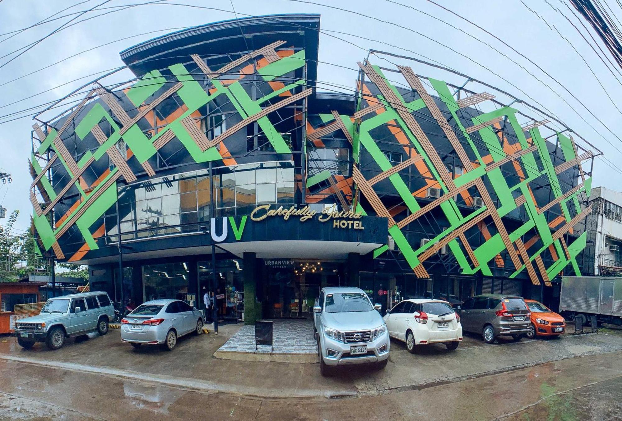 Urbanview At Lacson Street Bacolod City By Reddoorz Buitenkant foto